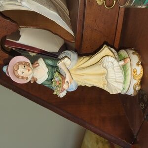 Lefton China Hand Painted Bisque Porcelain Figurine Women 02484 Ltd Edition